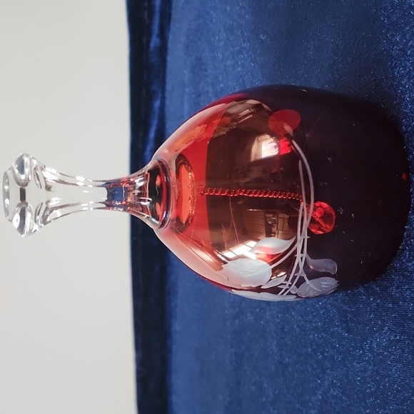 Vintage, Ruby Red Crystal Handcut Bell. Beautifully Etched. (K) Made in Germany. - Picture 2 of 9